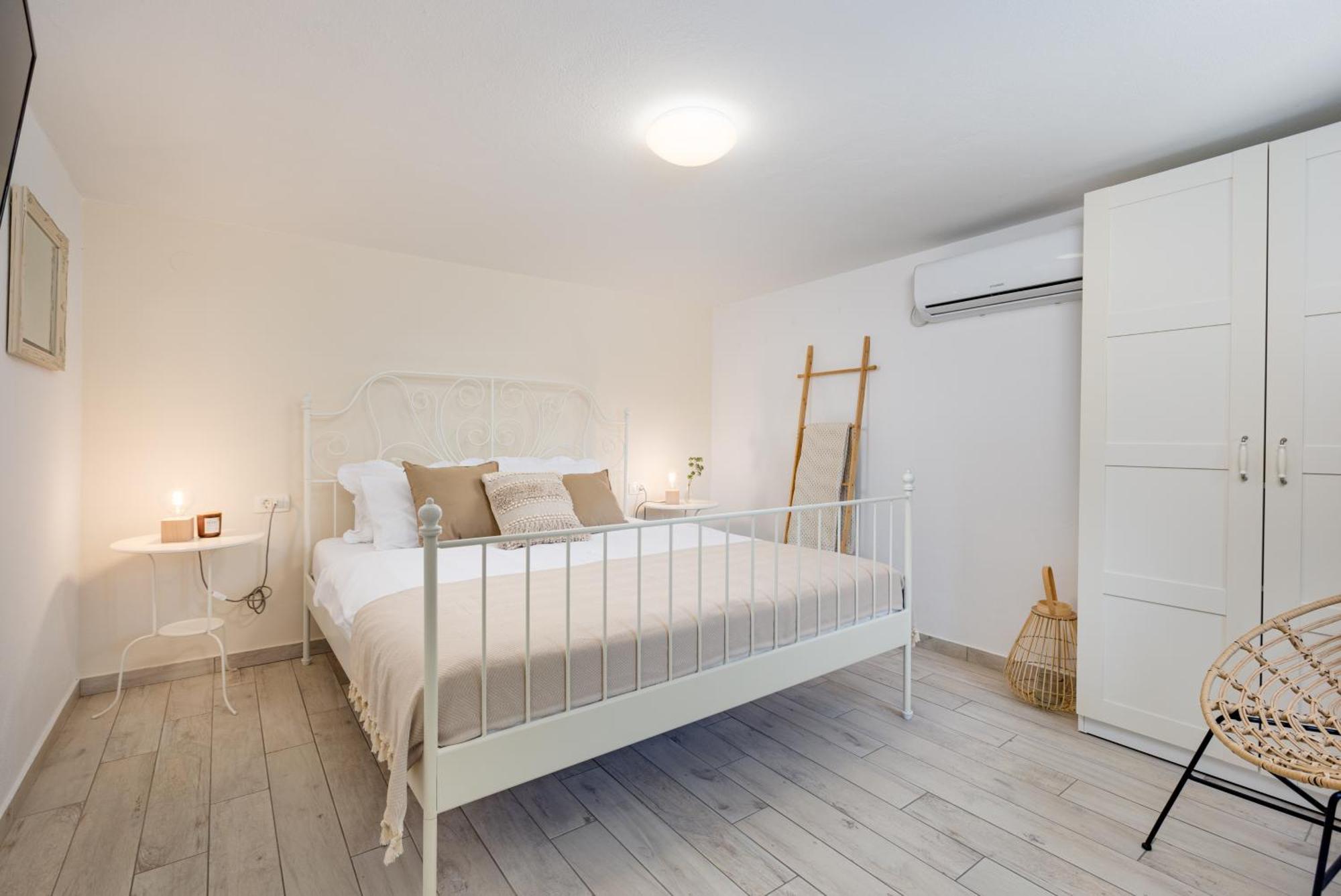 Villa Kalic Garica Bagian luar foto